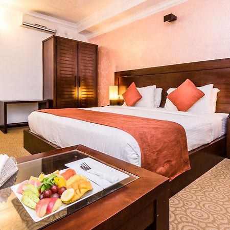 Ceylon City Hotel,Kolombo Bagian luar foto