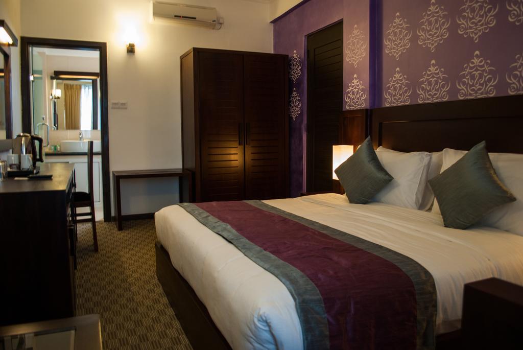 Ceylon City Hotel,Kolombo Bagian luar foto