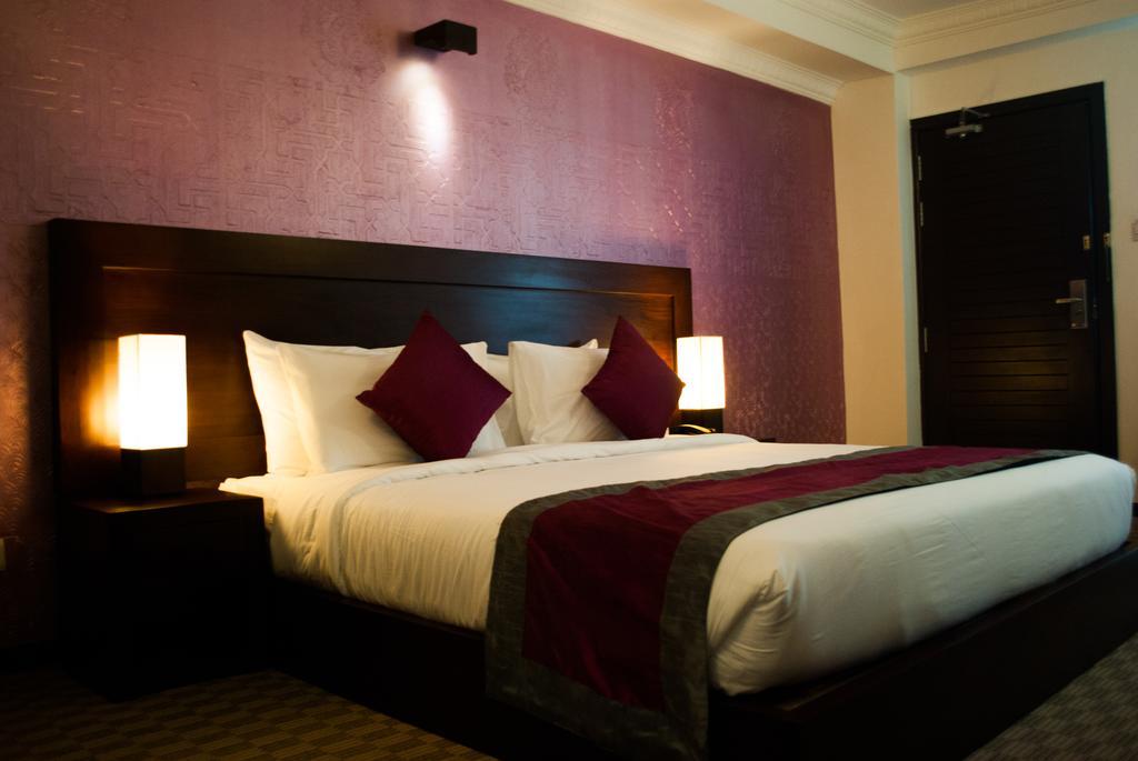 Ceylon City Hotel,Kolombo Bagian luar foto