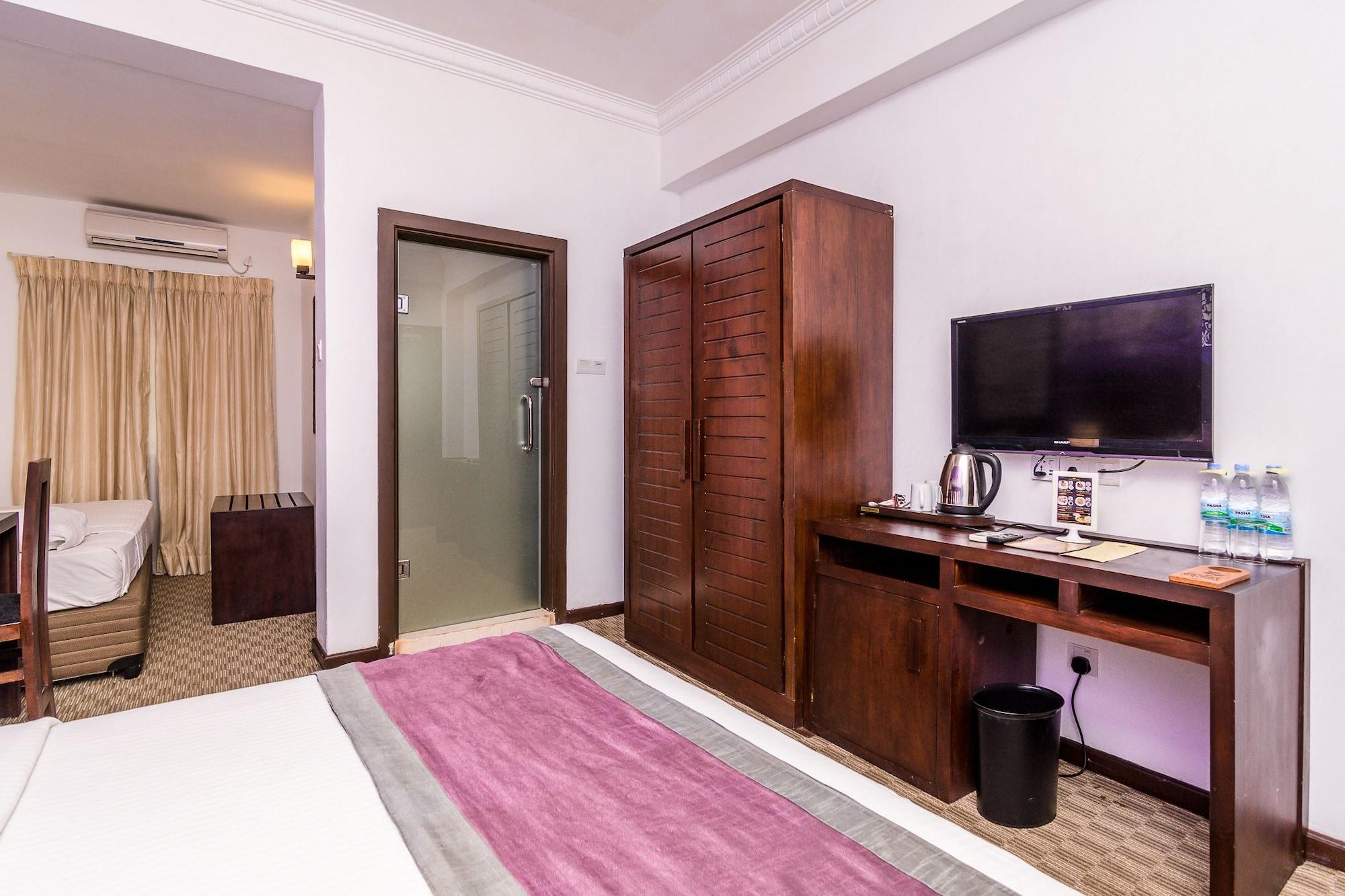 Ceylon City Hotel,Kolombo Bagian luar foto