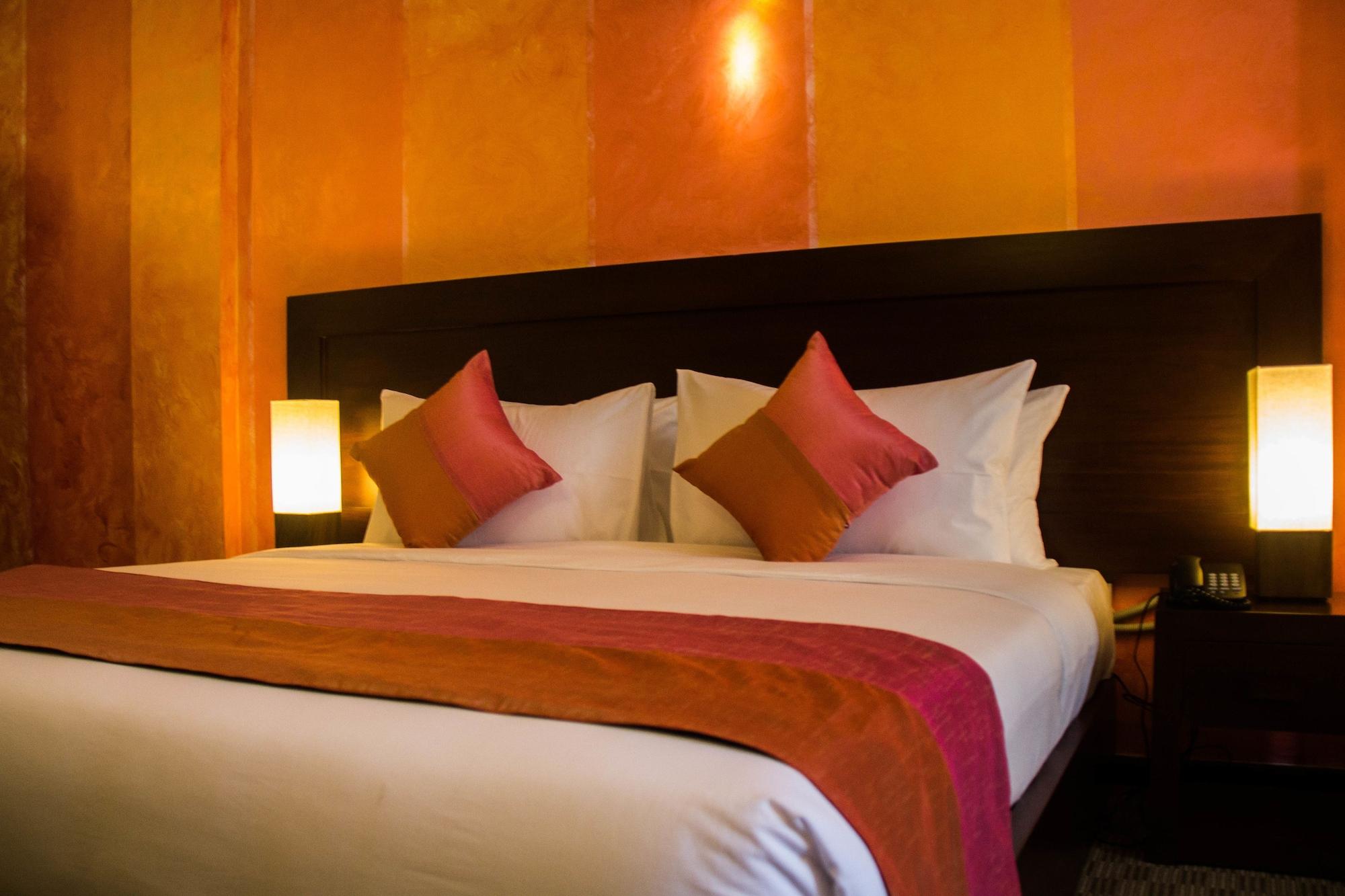 Ceylon City Hotel,Kolombo Bagian luar foto