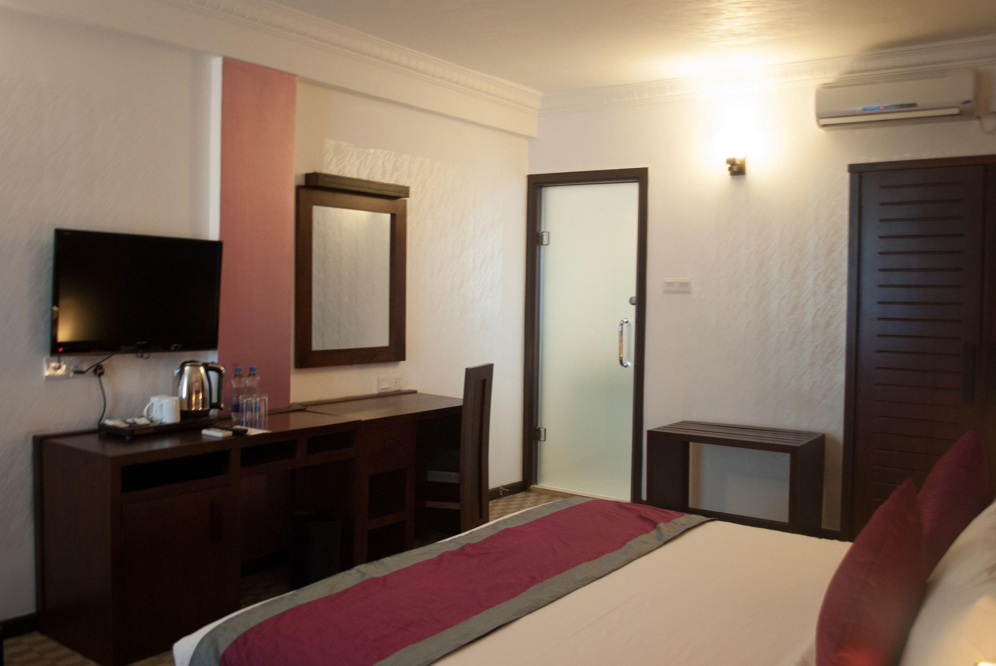 Ceylon City Hotel,Kolombo Bagian luar foto
