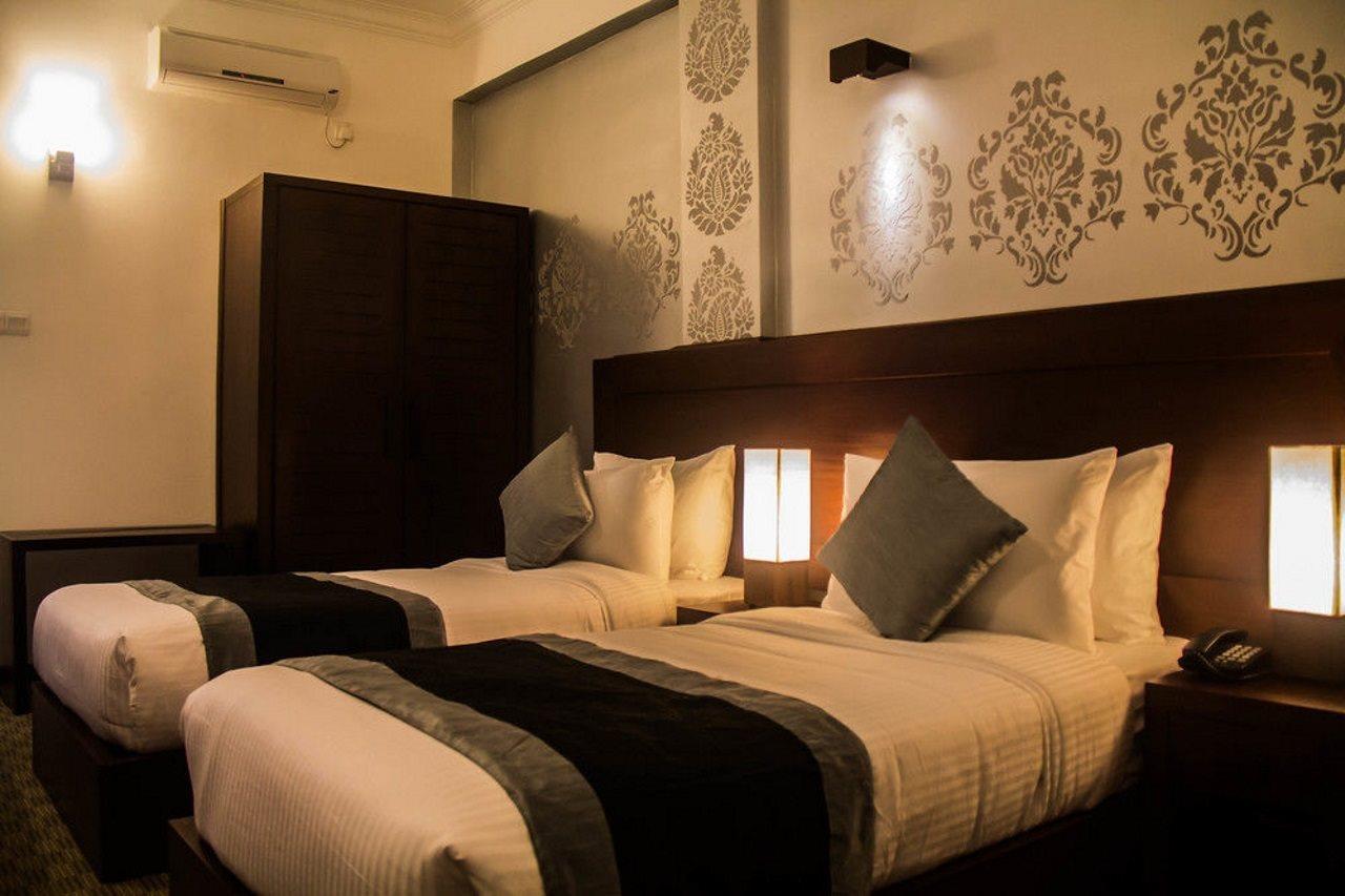 Ceylon City Hotel,Kolombo Bagian luar foto