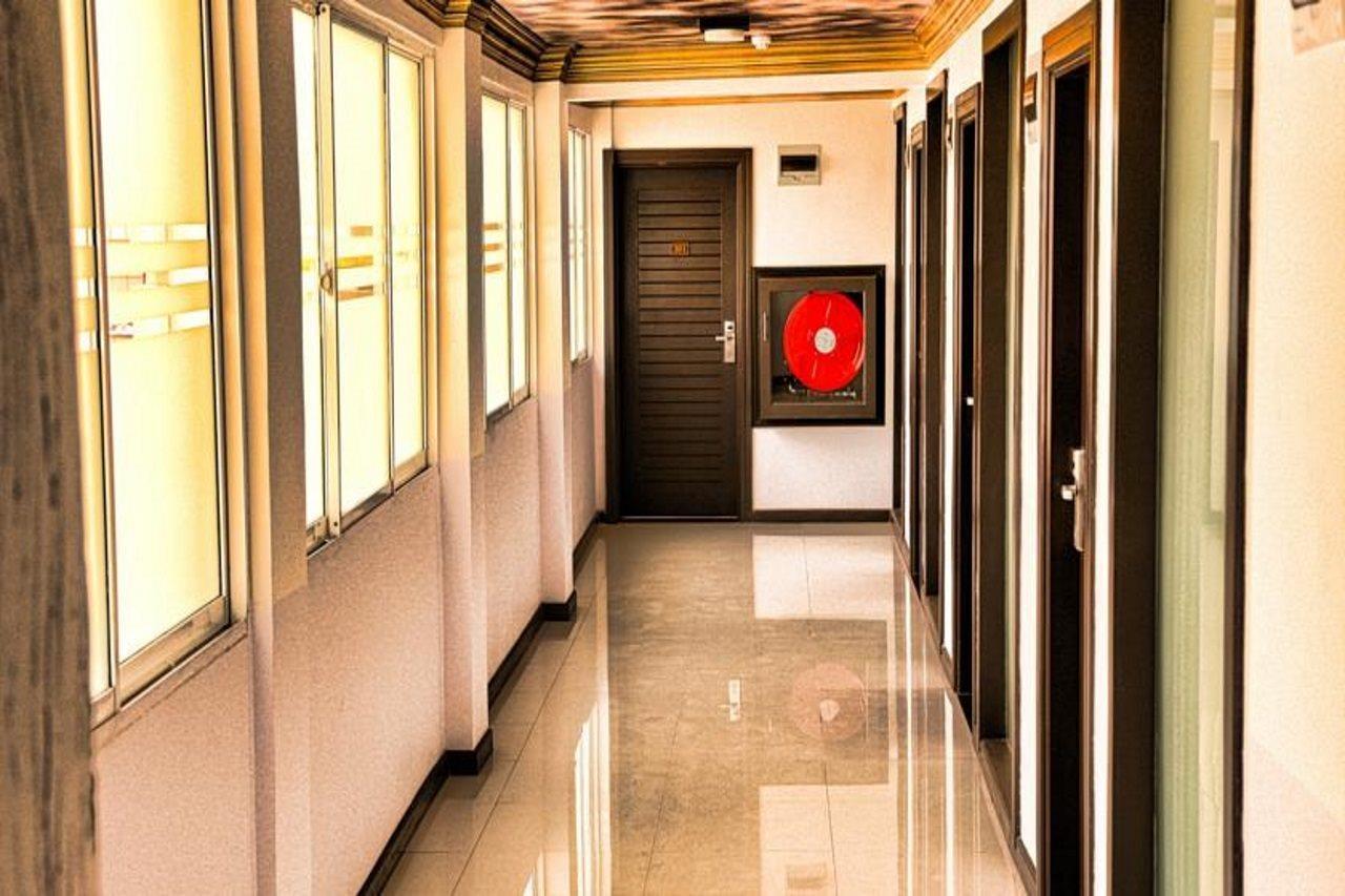 Ceylon City Hotel,Kolombo Bagian luar foto
